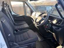 Iveco Daily 72C Class 180ps 7.2 Ton 5.2 m Box Van Auto 