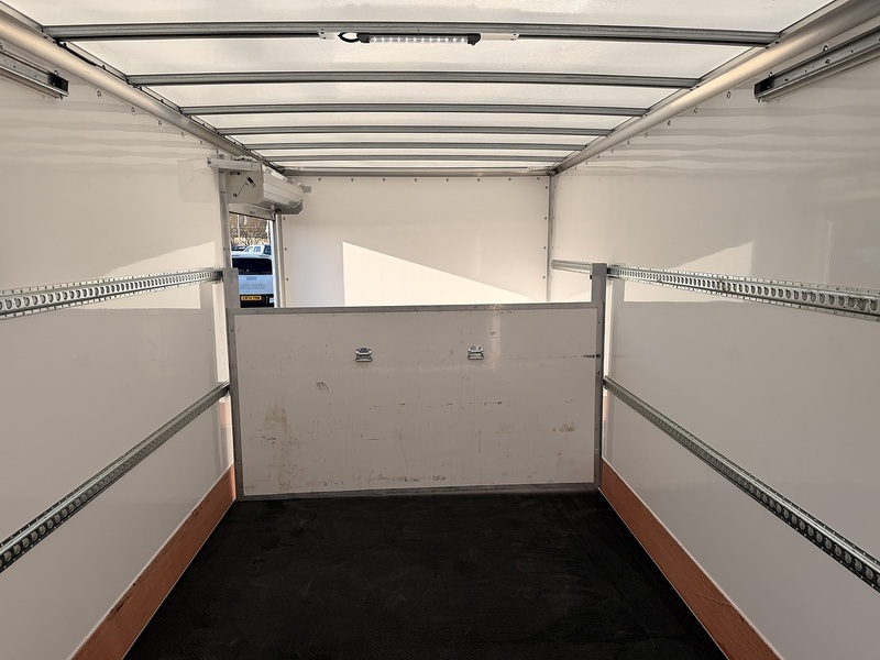 Iveco 72C Class 180ps 7.2 Ton 5.2 m Box Van Auto Box Van 0.0 Diesel