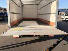 Iveco Daily 72C Class 180ps 7.2 Ton 5.2 m Box Van Auto 