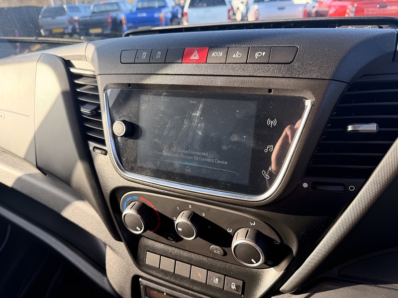 Iveco 72C Class 180ps 7.2 Ton 5.2 m Box Van Auto Box Van 0.0 Diesel