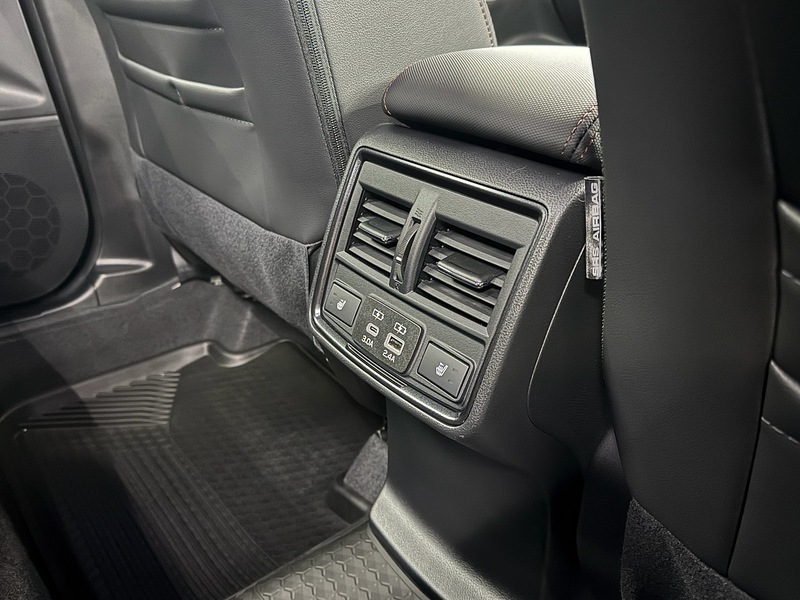 Subaru 2.0 i e-Boxer Touring SUV 5dr Petrol Hybrid Lineartronic 4WD Euro 6 (s/s) (136 ps)