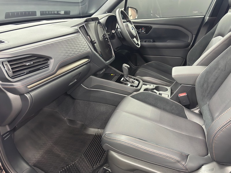 Subaru 2.0 i e-Boxer Touring SUV 5dr Petrol Hybrid Lineartronic 4WD Euro 6 (s/s) (136 ps)