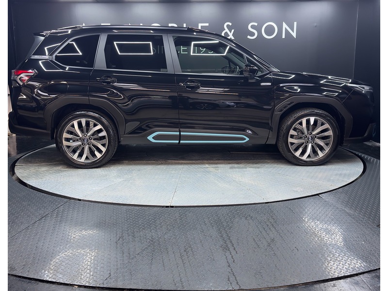 Subaru 2.0 i e-Boxer Touring SUV 5dr Petrol Hybrid Lineartronic 4WD Euro 6 (s/s) (136 ps)