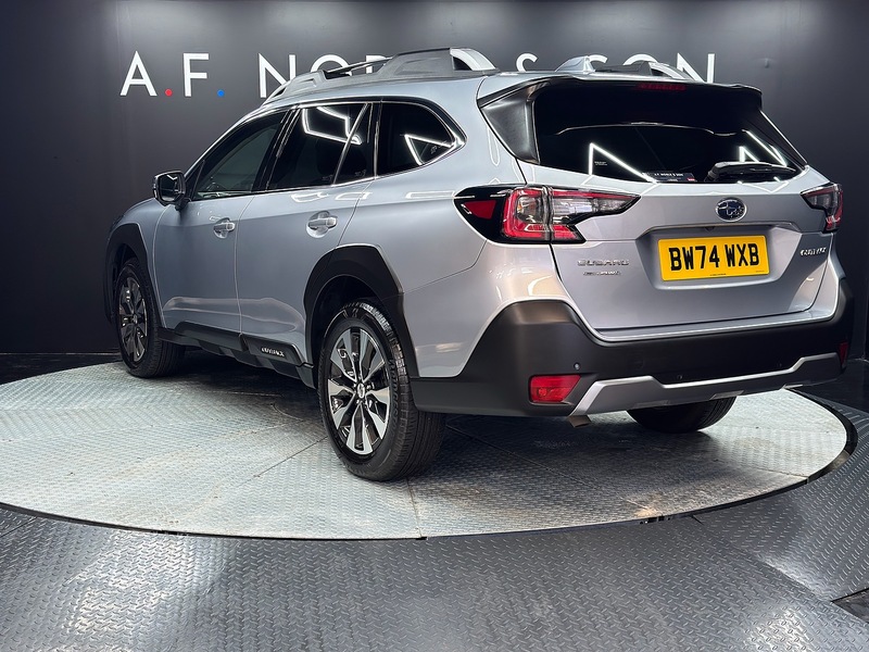 Subaru 2.5i Touring Estate 5dr Petrol Lineartronic 4WD Euro 6 (s/s) (169 ps)