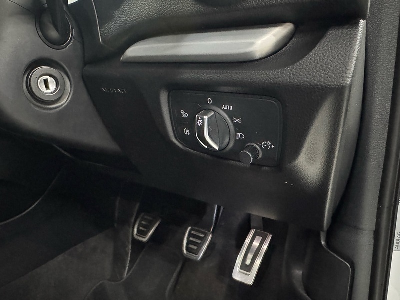 Audi 1.0 TFSI 30 S line Sportback 5dr Petrol Manual Euro 6 (s/s) (116 ps)