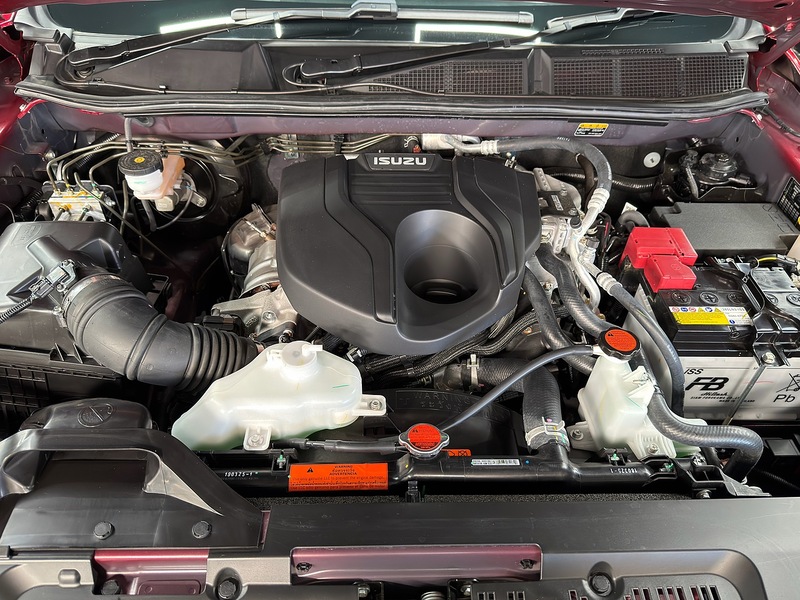 Isuzu 1.9 TD V-Cross Commercial Pickup 4dr Diesel Auto 4WD Euro 6 (s/s) (164 ps)