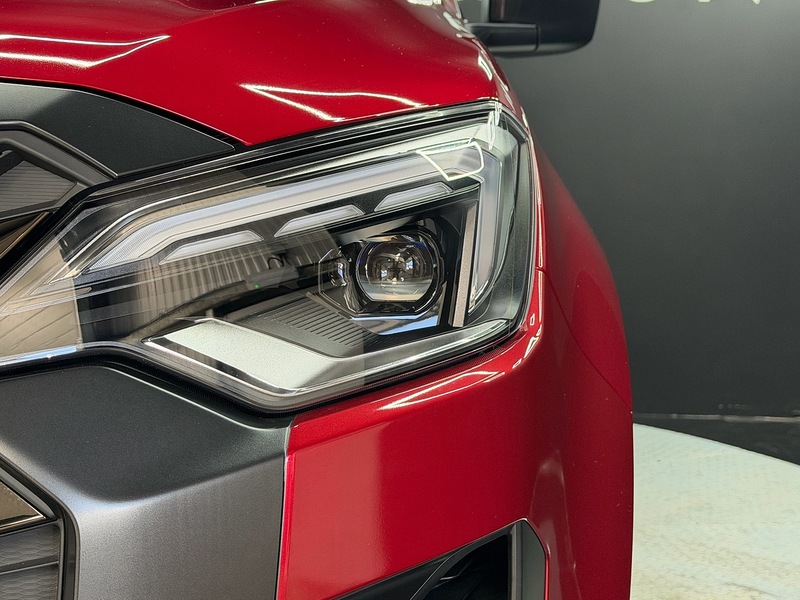 Isuzu 1.9 TD V-Cross Commercial Pickup 4dr Diesel Auto 4WD Euro 6 (s/s) (164 ps)