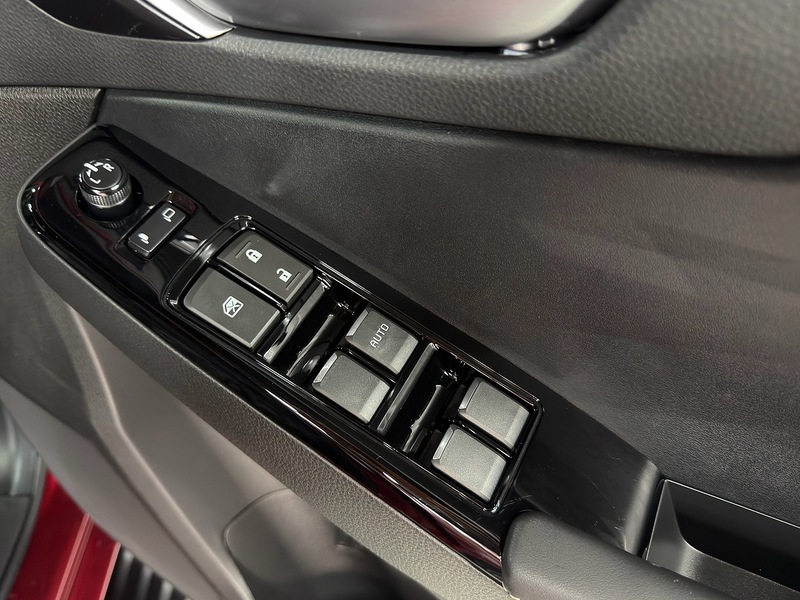 Isuzu 1.9 TD V-Cross Commercial Pickup 4dr Diesel Auto 4WD Euro 6 (s/s) (164 ps)