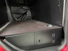 Isuzu D-Max TD V-Cross Commercial 