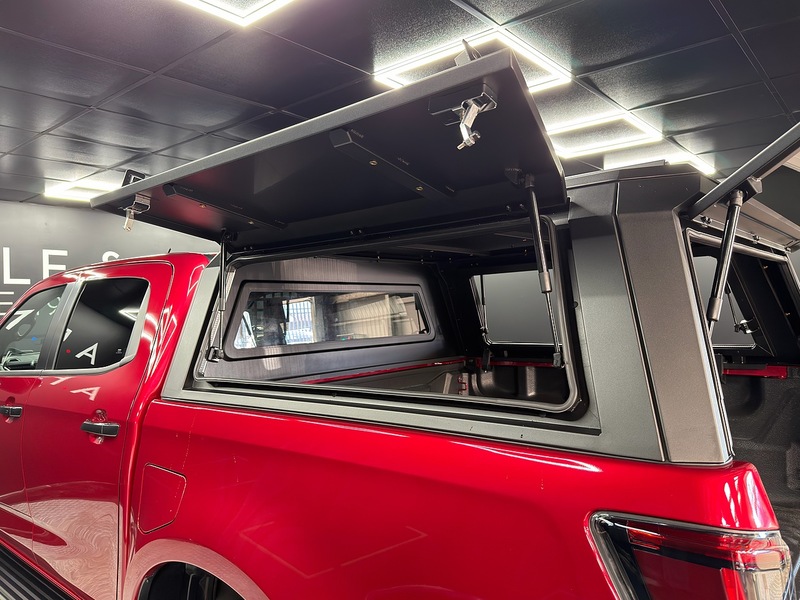 Isuzu 1.9 TD V-Cross Commercial Pickup 4dr Diesel Auto 4WD Euro 6 (s/s) (164 ps)