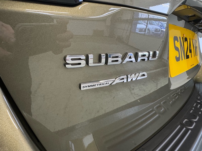 Subaru 2.5i Touring Estate 5dr Petrol Lineartronic 4WD Euro 6 (s/s) (169 ps)