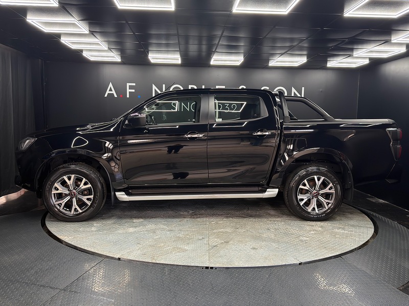 Isuzu 1.9 TD DL40 Pickup Double Cab 4dr Diesel Auto 4WD Euro 6 (s/s) (164 ps)