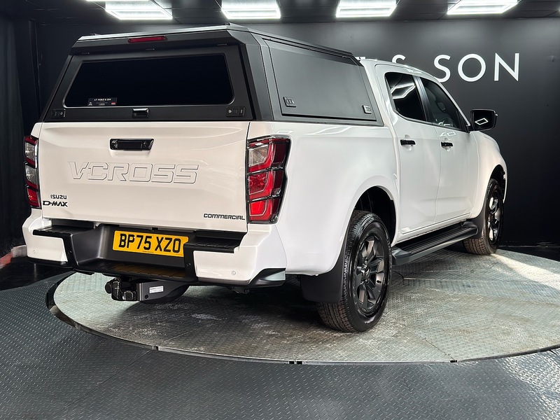 Isuzu 1.9 TD V-Cross Commercial Pickup 4dr Diesel Auto 4WD Euro 6 (s/s) (164 ps)