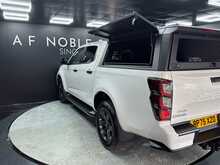 Isuzu D-Max TD V-Cross Commercial 