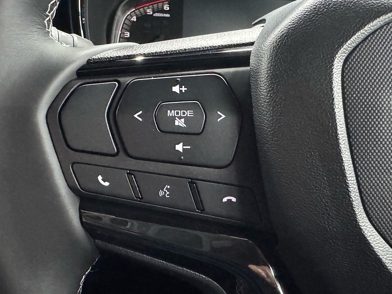 Isuzu 1.9 TD V-Cross Commercial Pickup 4dr Diesel Auto 4WD Euro 6 (s/s) (164 ps)