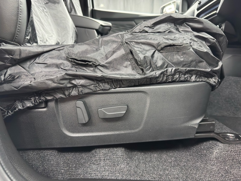 Isuzu 1.9 TD V-Cross Commercial Pickup 4dr Diesel Auto 4WD Euro 6 (s/s) (164 ps)