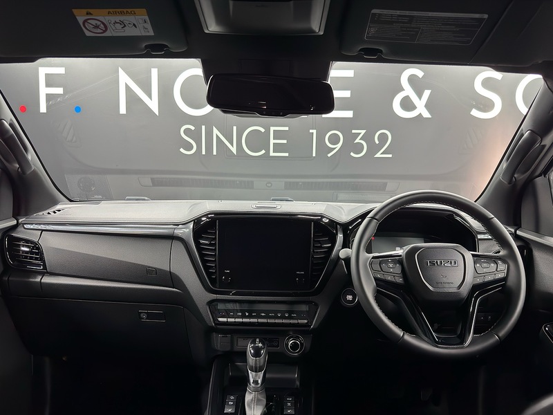 Isuzu 1.9 TD V-Cross Commercial Pickup 4dr Diesel Auto 4WD Euro 6 (s/s) (164 ps)