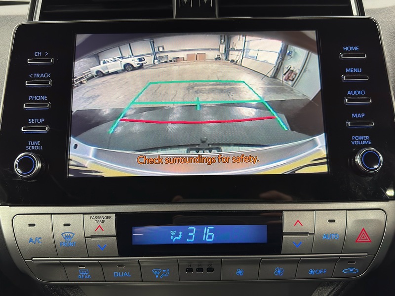 Toyota 2.8D Active (Navi) Panel Van 3dr Diesel Auto 4WD SWB Euro 6 (s/s) (204 ps)