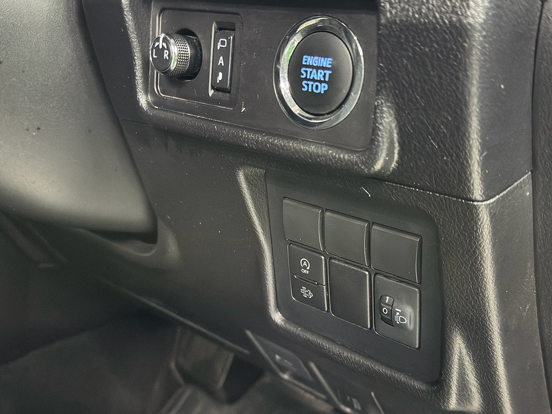 Toyota 2.8D Active (Navi) Panel Van 3dr Diesel Auto 4WD SWB Euro 6 (s/s) (204 ps)