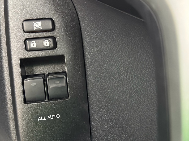 Toyota 2.8D Active (Navi) Panel Van 3dr Diesel Auto 4WD SWB Euro 6 (s/s) (204 ps)