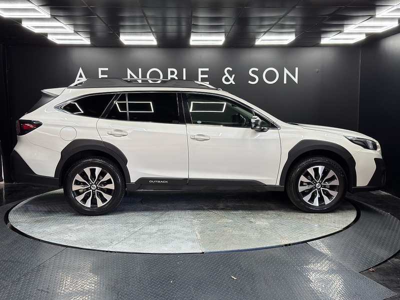 Subaru 2.5i Touring Estate 5dr Petrol Lineartronic 4WD Euro 6 (s/s) (169 ps)