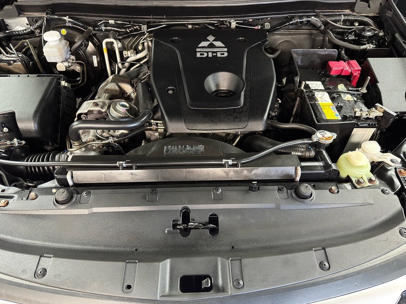 Mitsubishi 2.4D 4 SUV 5dr Diesel Auto 4WD Euro 6 (181 ps)