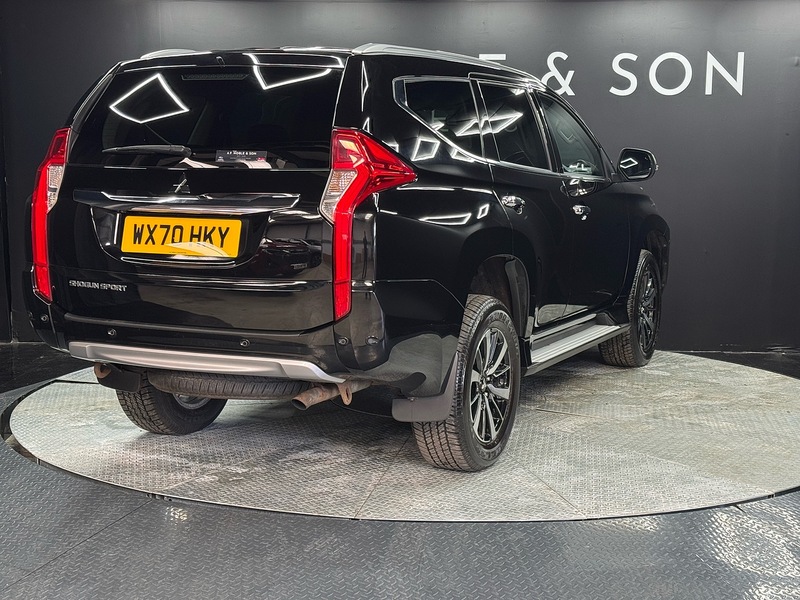 Mitsubishi 2.4D 4 SUV 5dr Diesel Auto 4WD Euro 6 (181 ps)