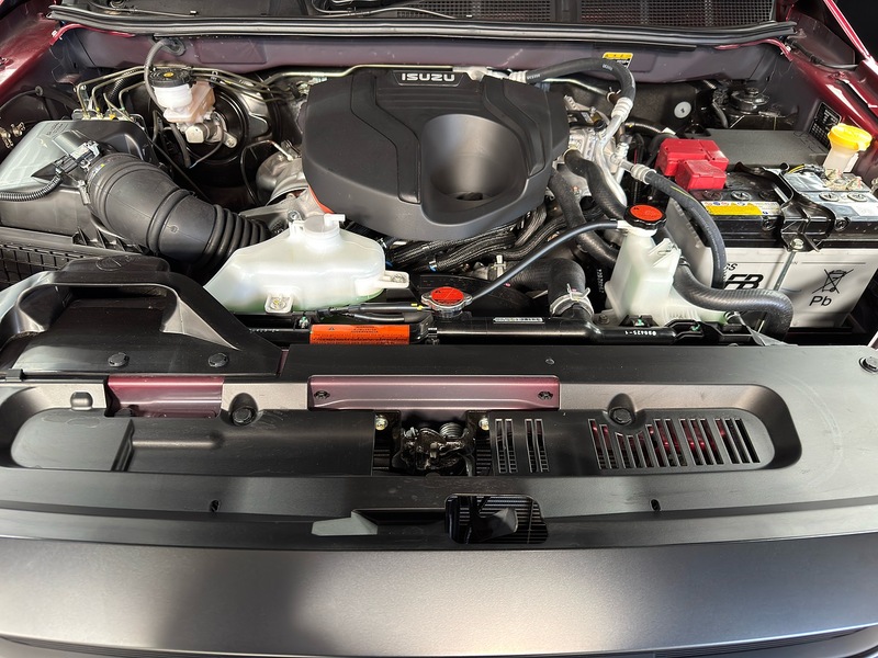 Isuzu 1.9 TD V-Cross Commercial Pickup 4dr Diesel Auto 4WD Euro 6 (s/s) (164 ps)