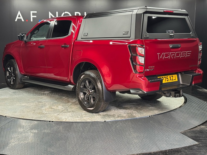 Isuzu 1.9 TD V-Cross Commercial Pickup 4dr Diesel Auto 4WD Euro 6 (s/s) (164 ps)