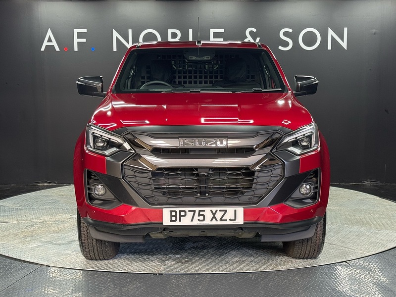 Isuzu 1.9 TD V-Cross Commercial Pickup 4dr Diesel Auto 4WD Euro 6 (s/s) (164 ps)