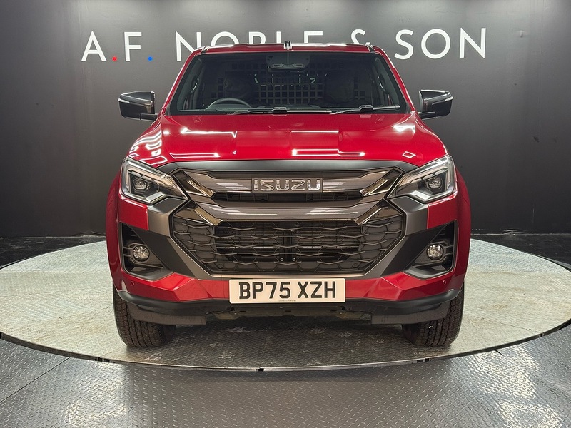 Isuzu 1.9 TD V-Cross Commercial Pickup 4dr Diesel Auto 4WD Euro 6 (s/s) (164 ps)