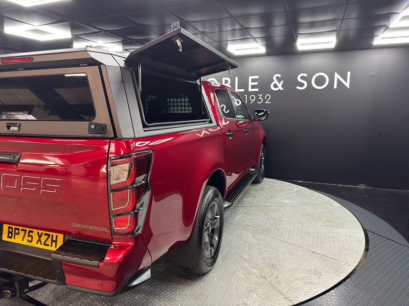 Isuzu 1.9 TD V-Cross Commercial Pickup 4dr Diesel Auto 4WD Euro 6 (s/s) (164 ps)