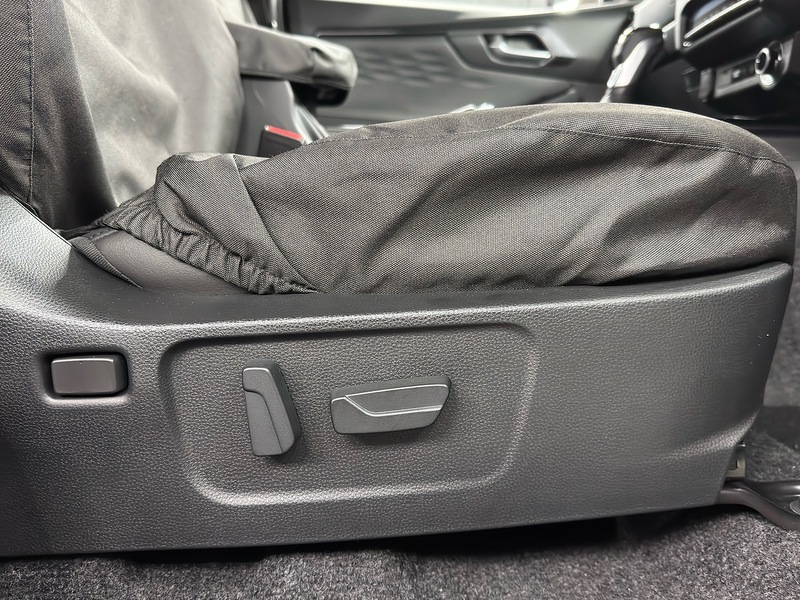 Isuzu 1.9 TD V-Cross Commercial Pickup 4dr Diesel Auto 4WD Euro 6 (s/s) (164 ps)