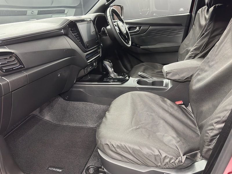 Isuzu 1.9 TD V-Cross Commercial Pickup 4dr Diesel Auto 4WD Euro 6 (s/s) (164 ps)