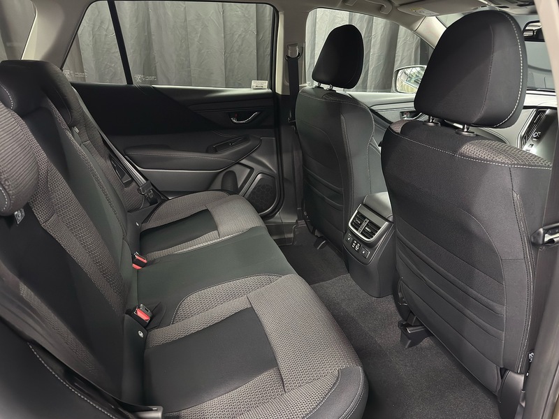 Subaru 2.5i Limited Estate 5dr Petrol Lineartronic 4WD Euro 6 (s/s) (169 ps)