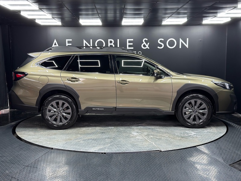 Subaru 2.5i Limited Estate 5dr Petrol Lineartronic 4WD Euro 6 (s/s) (169 ps)