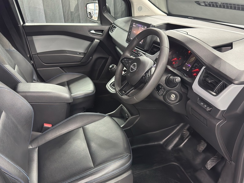 Nissan 1.3 TCe Acenta Panel Van 6dr Petrol Manual L1 Euro 6 (s/s) (130 ps)
