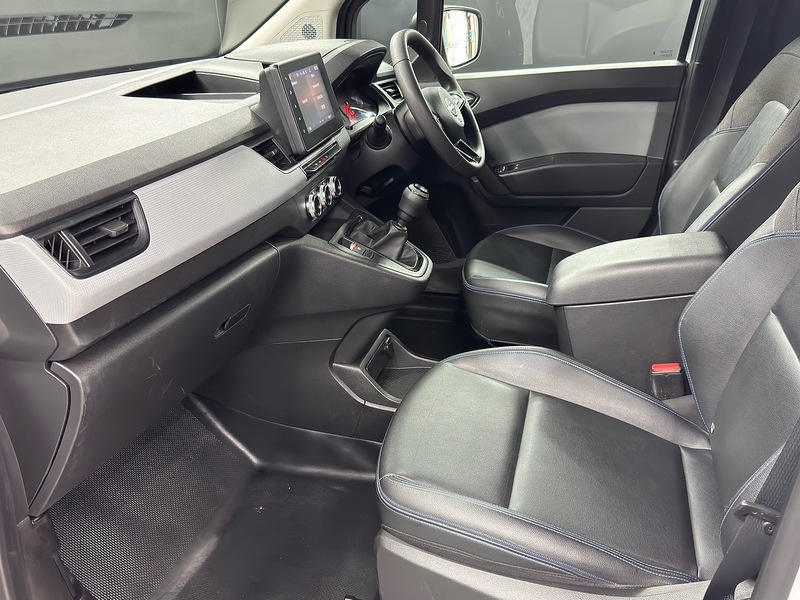 Nissan 1.3 TCe Acenta Panel Van 6dr Petrol Manual L1 Euro 6 (s/s) (130 ps)