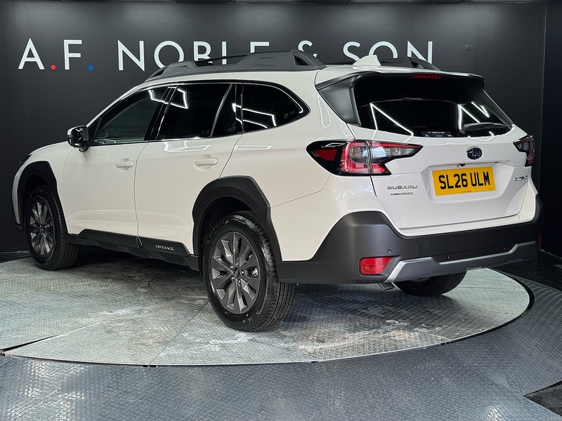 Subaru 2.5i Limited Estate 5dr Petrol Lineartronic 4WD Euro 6 (s/s) (169 ps)