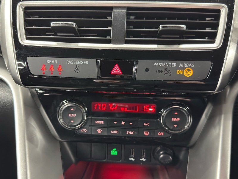 Mitsubishi 1.5T 3 SUV 5dr Petrol Manual Euro 6 (s/s) (163 ps)