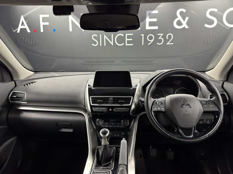Mitsubishi 1.5T 3 SUV 5dr Petrol Manual Euro 6 (s/s) (163 ps)