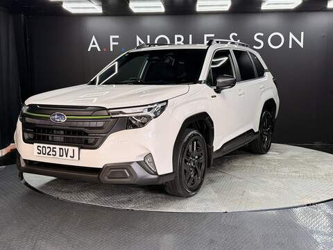 2.0 i e-Boxer Field SUV 5dr Petrol Hybrid Lineartronic 4WD Euro 6 (s/s) (136 ps)