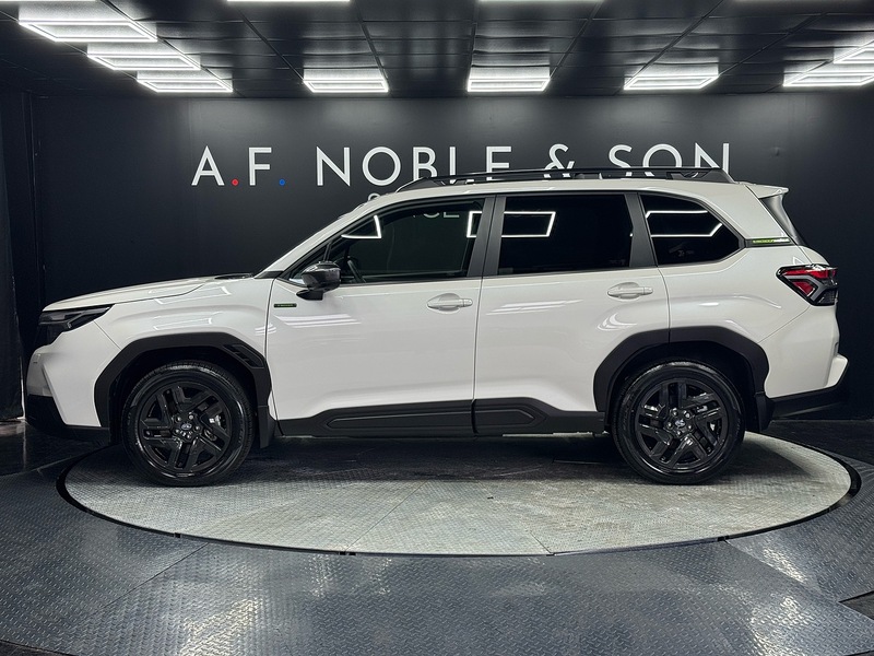 Subaru 2.0 i e-Boxer Field SUV 5dr Petrol Hybrid Lineartronic 4WD Euro 6 (s/s) (136 ps)