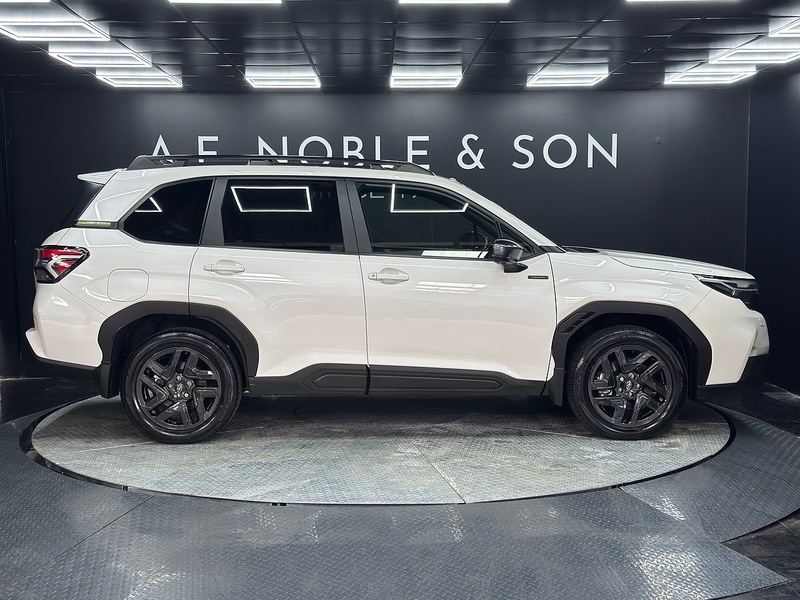 Subaru 2.0 i e-Boxer Field SUV 5dr Petrol Hybrid Lineartronic 4WD Euro 6 (s/s) (136 ps)