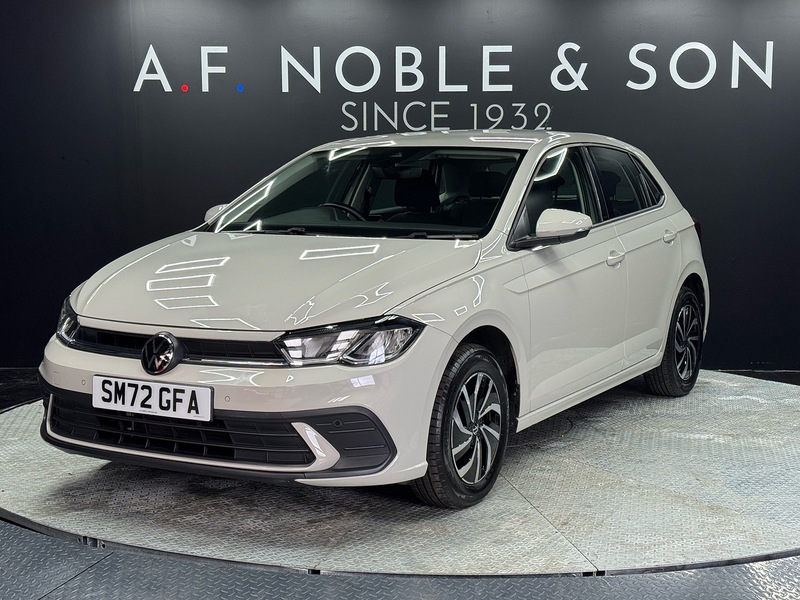 Volkswagen 1.0 EVO Life Hatchback 5dr Petrol Manual Euro 6 (s/s) (80 ps)