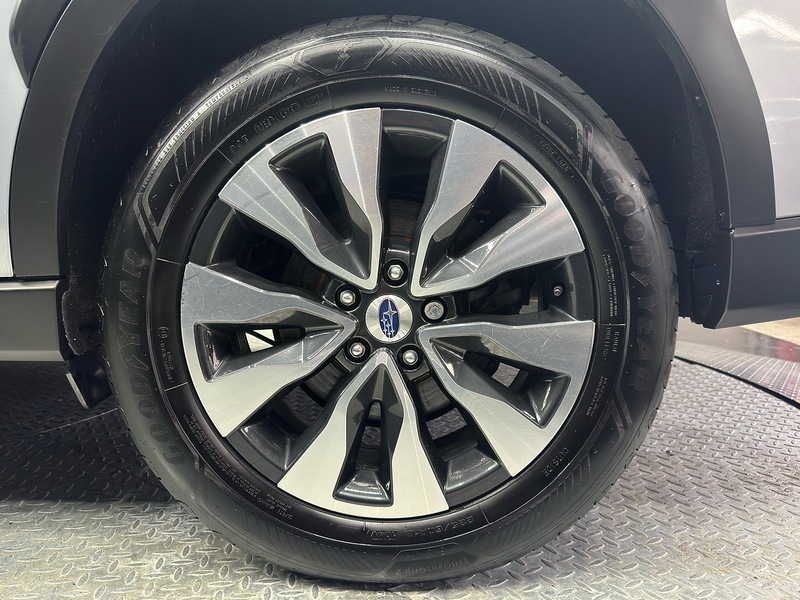 Subaru 2.5i Touring Estate 5dr Petrol Lineartronic 4WD Euro 6 (s/s) (169 ps)