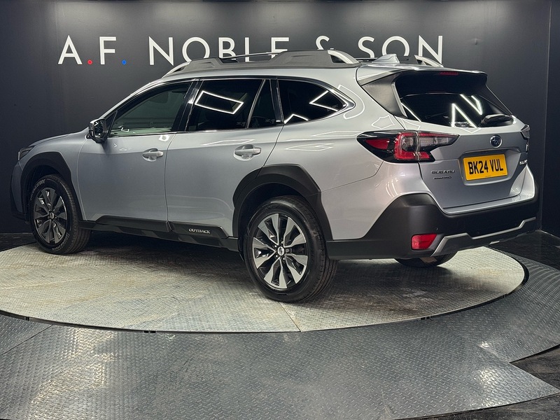 Subaru 2.5i Touring Estate 5dr Petrol Lineartronic 4WD Euro 6 (s/s) (169 ps)