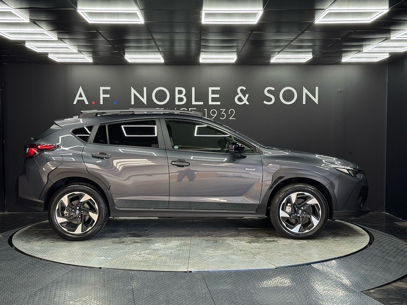 Subaru 2.0 i e-Boxer Touring SUV 5dr Petrol Hybrid Lineartronic 4WD Euro 6 (s/s) (136 ps)