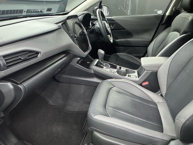 Subaru 2.0 i e-Boxer Touring SUV 5dr Petrol Hybrid Lineartronic 4WD Euro 6 (s/s) (136 ps)