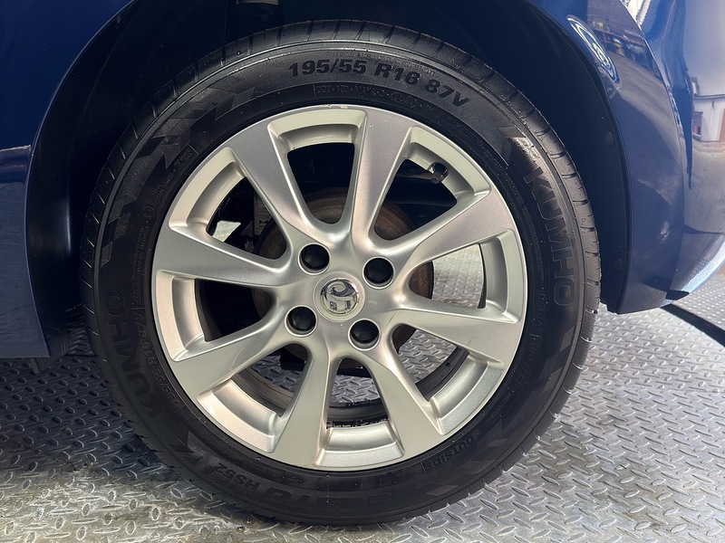Vauxhall 1.2 SE Hatchback 5dr Petrol Manual Euro 6 (75 ps)